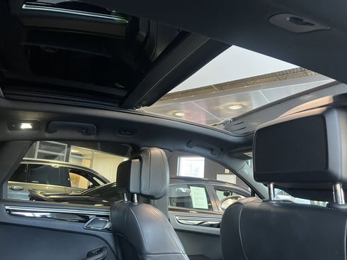 Used 2020 Porsche Macan image 9