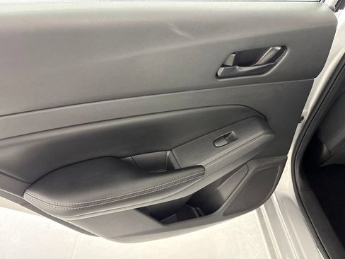 Used 2024 Nissan Altima 2.5 SV FWD image 21