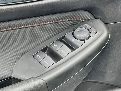 Used 2025 Chevrolet TrailBlazer RS w/ Convenience Package FWD image 18