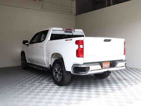 Used 2025 Chevrolet Silverado 1500 LT w/ Safety Package AWD/4WD image 14