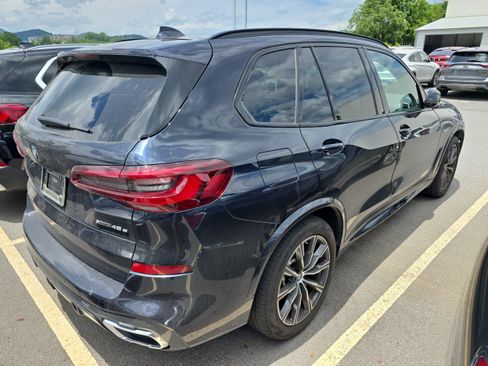 Used 2022 BMW X5 xDrive45e AWD/4WD image 2