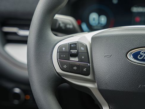 New 2026 Ford Explorer Active image 31