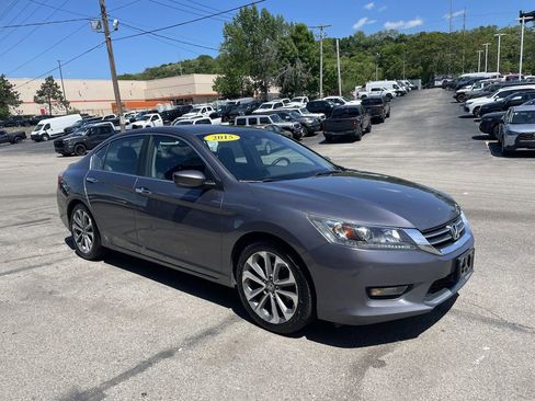 Used 2015 Honda Accord Sport image 6