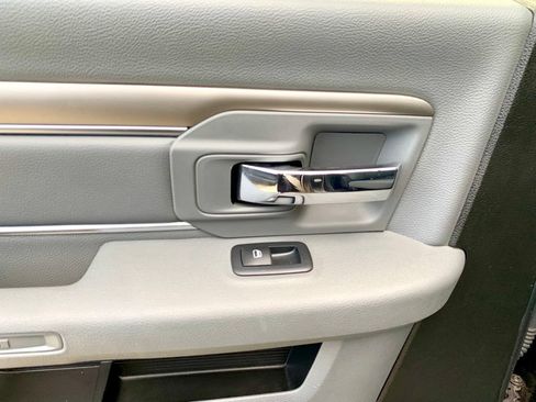 Used 2019 RAM 1500 Big Horn RWD image 18