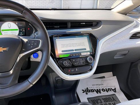 Used 2020 Chevrolet Bolt LT FWD image 6