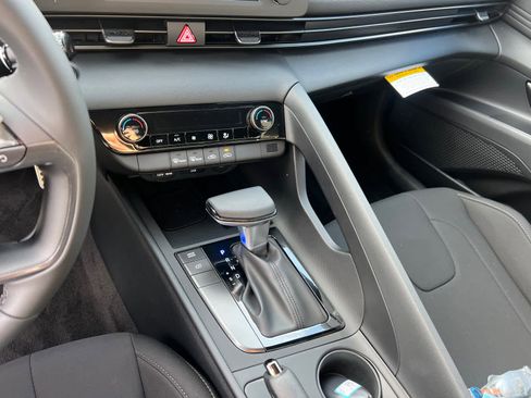 New 2025 Hyundai Elantra Sport image 20