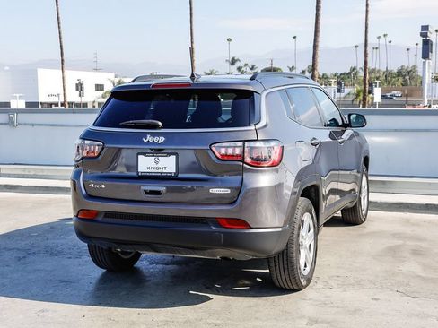 Used 2024 Jeep Compass Latitude AWD/4WD image 9