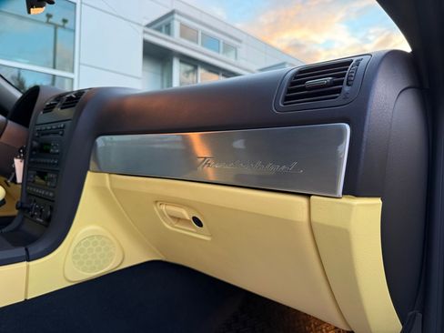 Used 2002 Ford Thunderbird image 21