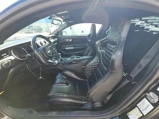 Used 2019 Ford Mustang Coupe RWD image 6