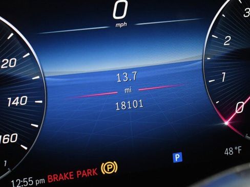 Used 2022 Mercedes-Benz C 300 4MATIC Sedan w/ Exclusive Trim Package image 39