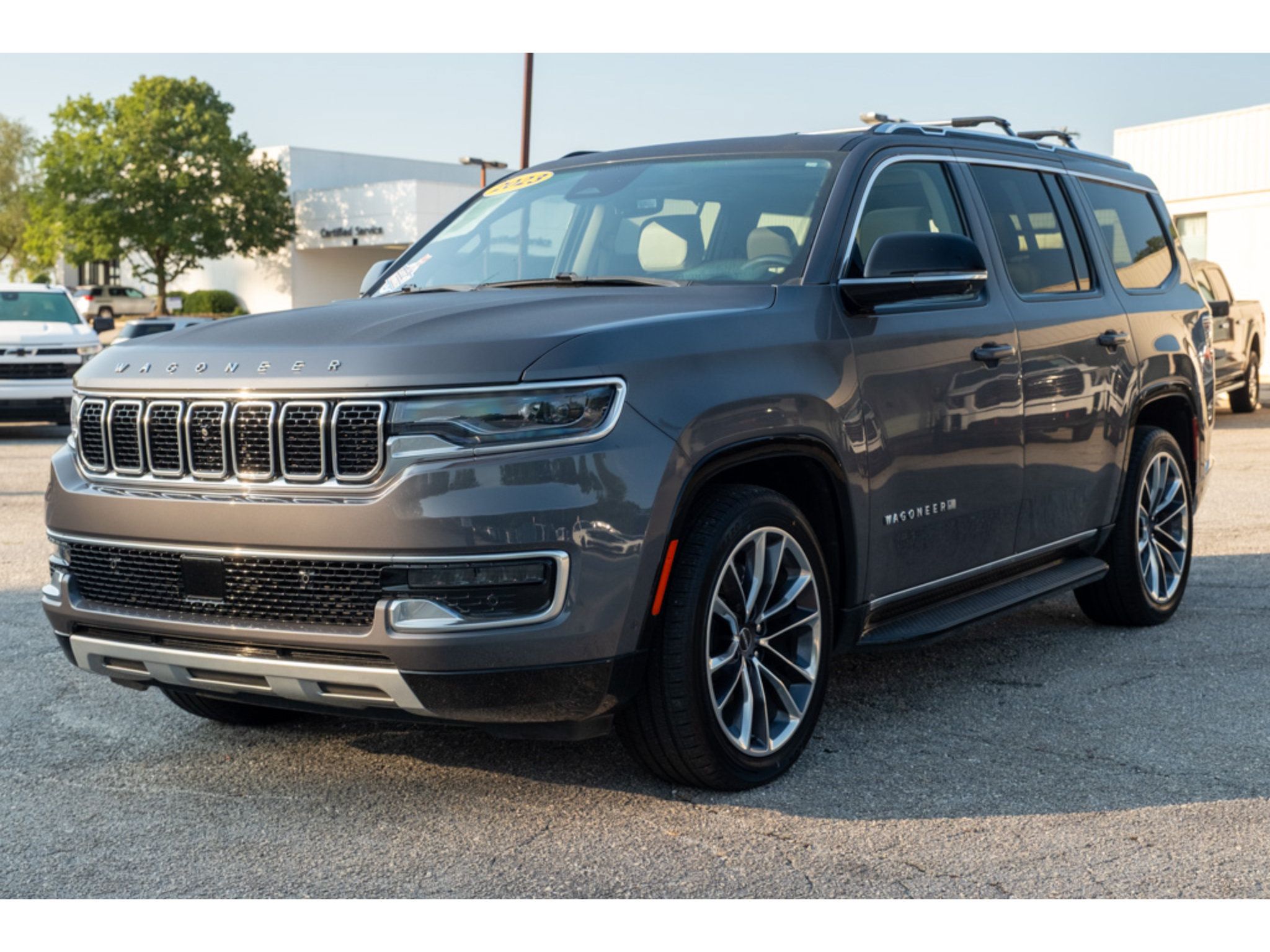 Used 2023 Jeep Wagoneer Series II w/ Convenience Group I AWD/4WD image 4