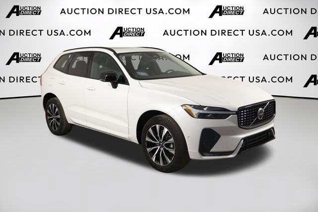 Used 2024 Volvo XC60 B5 Plus AWD/4WD image 40