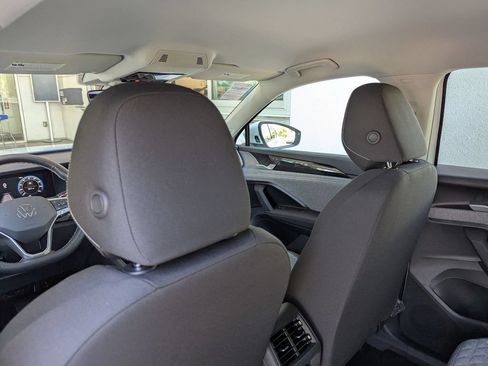 Certified 2025 Volkswagen Tiguan S FWD image 16