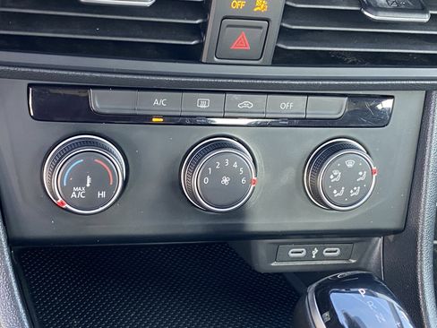 Used 2024 Volkswagen Jetta S image 20