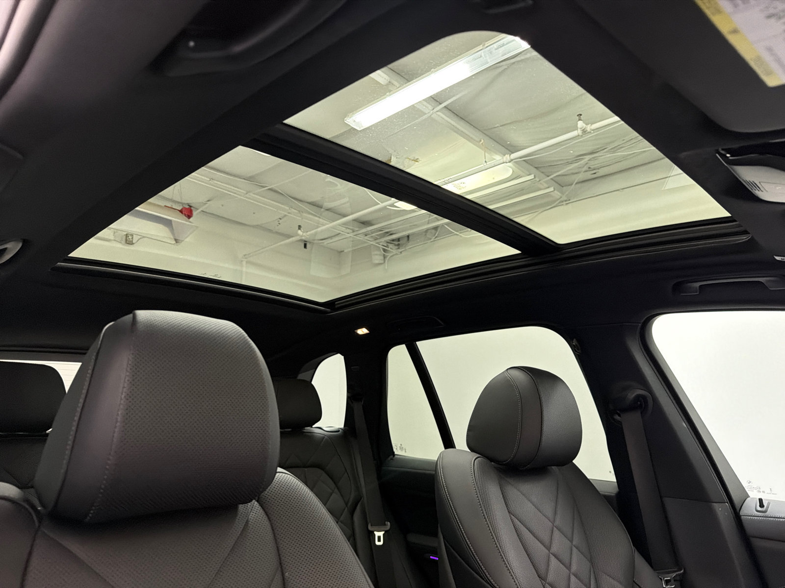 Used 2023 BMW X5 xDrive40i w/ M Sport Package AWD/4WD image 13