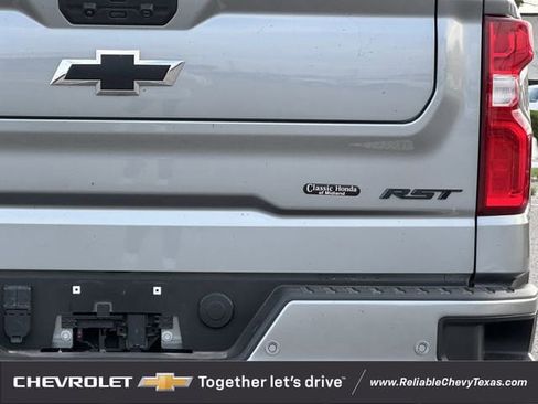 Used 2024 Chevrolet Silverado 1500 RST image 4