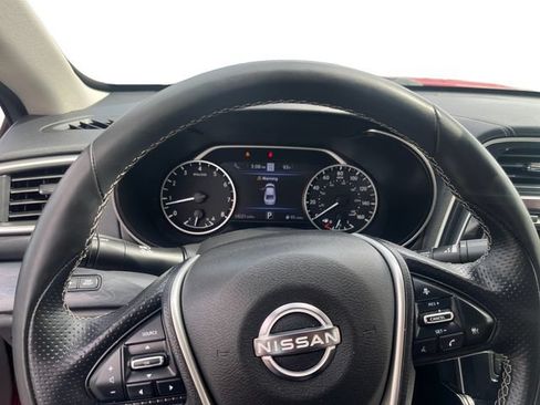 Used 2023 Nissan Maxima Platinum w/ Sport Mat Group FWD image 14