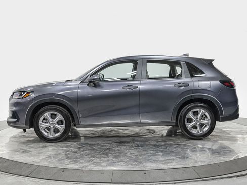 Used 2023 Honda HR-V LX image 2