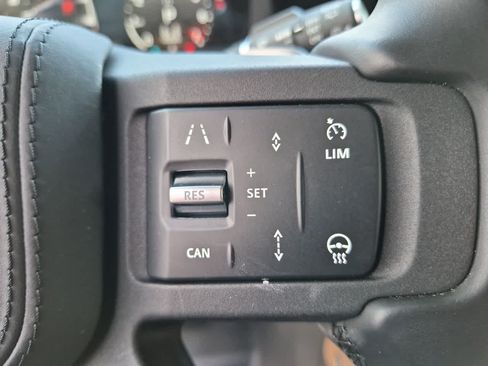 Certified 2025 Land Rover Defender 130 V8 AWD/4WD image 27