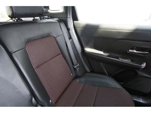Used 2025 Nissan Kicks SR AWD/4WD image 12