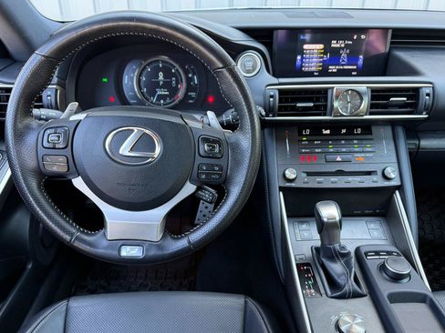 Used 2019 Lexus IS 300 F Sport AWD/4WD image 10