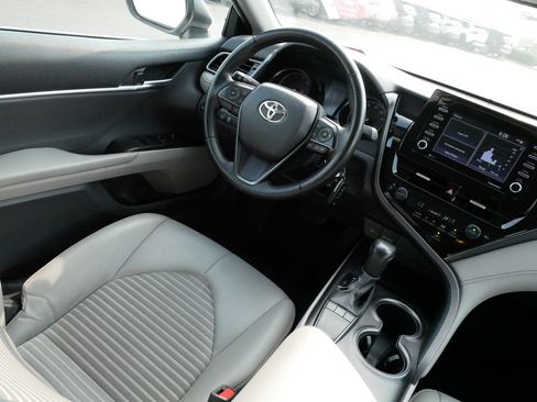 Certified 2023 Toyota Camry SE FWD image 9