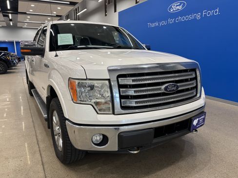 Used 2014 Ford F150 Lariat w/ Lariat Chrome Package image 2