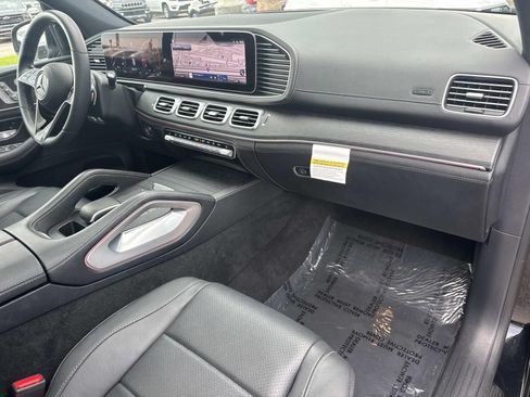 Used 2024 Mercedes-Benz GLE 350 4MATIC w/ AMG Line Exterior image 12