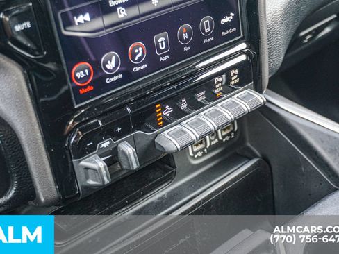 Used 2021 RAM 1500 Laramie AWD/4WD image 40