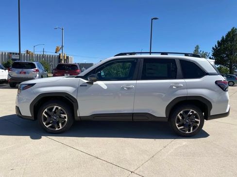 New 2026 Subaru Forester Premium AWD/4WD image 2