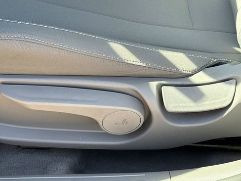 Certified 2025 Hyundai Elantra Sport FWD image 19