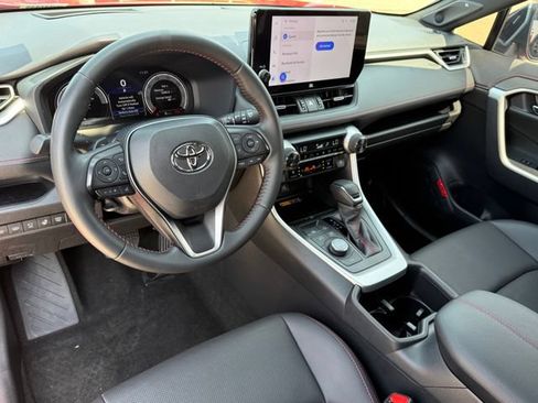 Used 2025 Toyota RAV4 XSE w/ Premium Package AWD/4WD image 10