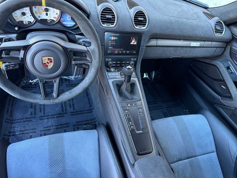 Certified 2025 Porsche 718 Cayman GT4 RS image 6
