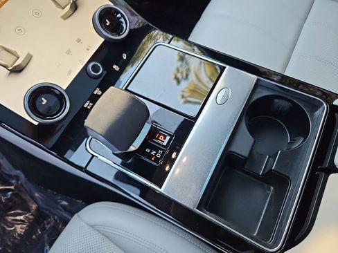 Used 2023 Land Rover Range Rover Velar R-Dynamic S image 20