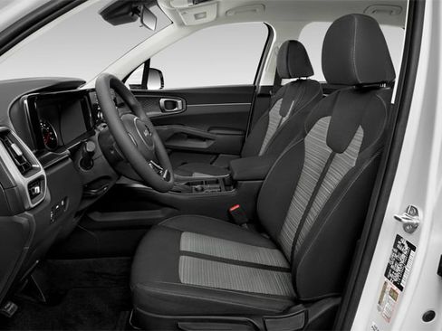 Used 2025 Kia Sorento EX AWD/4WD image 10