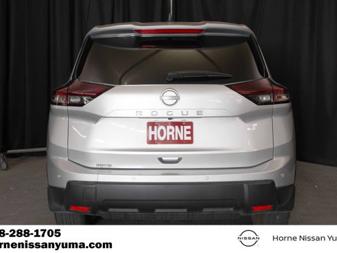 Certified 2025 Nissan Rogue S FWD image 14