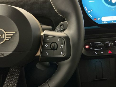 Certified 2025 MINI Cooper S FWD image 15