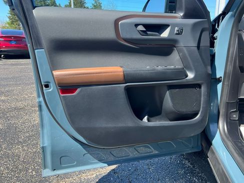 Used 2023 Ford Bronco Sport Outer Banks w/ Tech Package AWD/4WD image 11