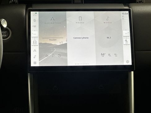 Certified 2025 Land Rover Discovery Sport S image 23