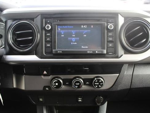 Used 2016 Toyota Tacoma SR5 w/ SR5 Appearance Package (SN) RWD image 42