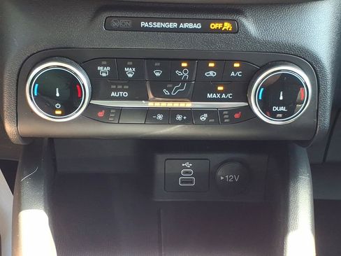 Used 2025 Ford Escape Active w/ Cold Weather Package AWD/4WD image 16