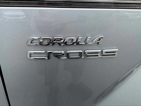 Used 2023 Toyota Corolla Cross L image 9