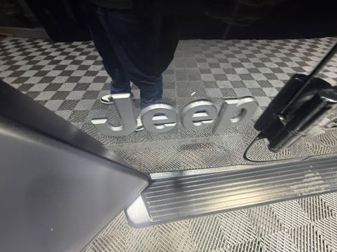 Used 2023 Jeep Wrangler Sport S image 24