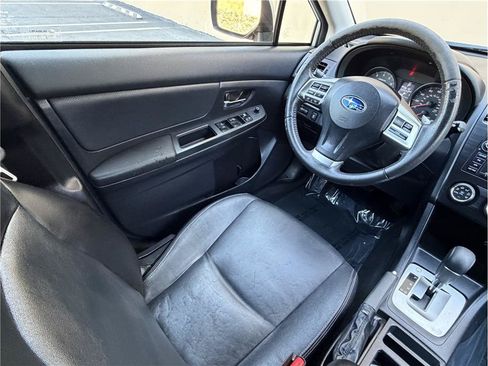 Used 2014 Subaru Crosstrek 2.0i Limited AWD/4WD image 8