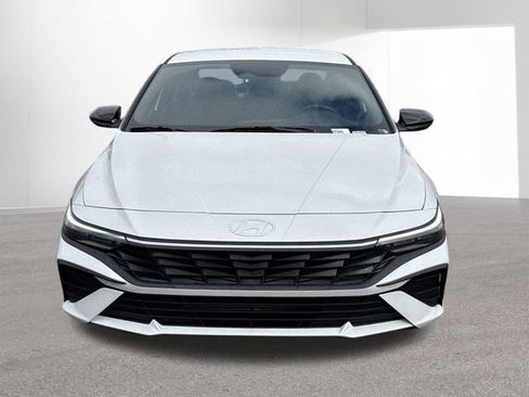 New 2026 Hyundai Elantra Sport FWD image 17