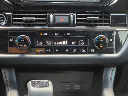 Used 2024 Nissan Pathfinder Rock Creek AWD/4WD image 36