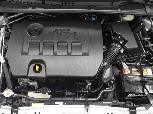 Used 2019 Toyota Corolla LE FWD image 29
