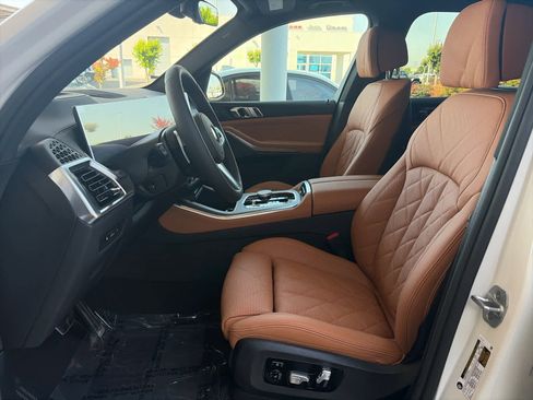 New 2026 BMW X5 sDrive40i w/ M Sport Package image 9