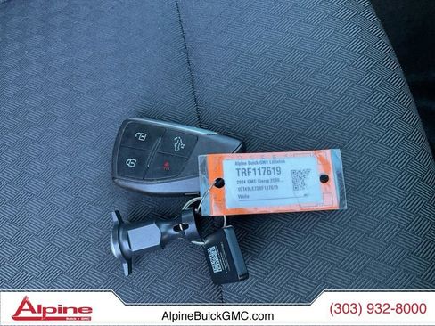 Used 2024 GMC Sierra 2500 Pro image 20