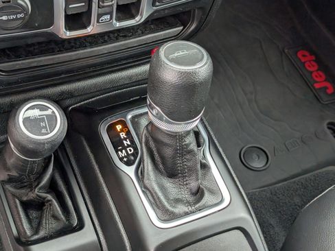 Used 2023 Jeep Gladiator Sport image 28